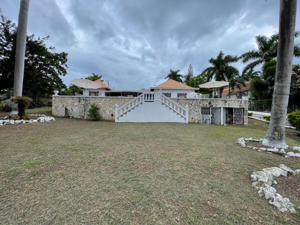The Lodge @ Peaceful Palms Montego Bay Exteriér fotografie
