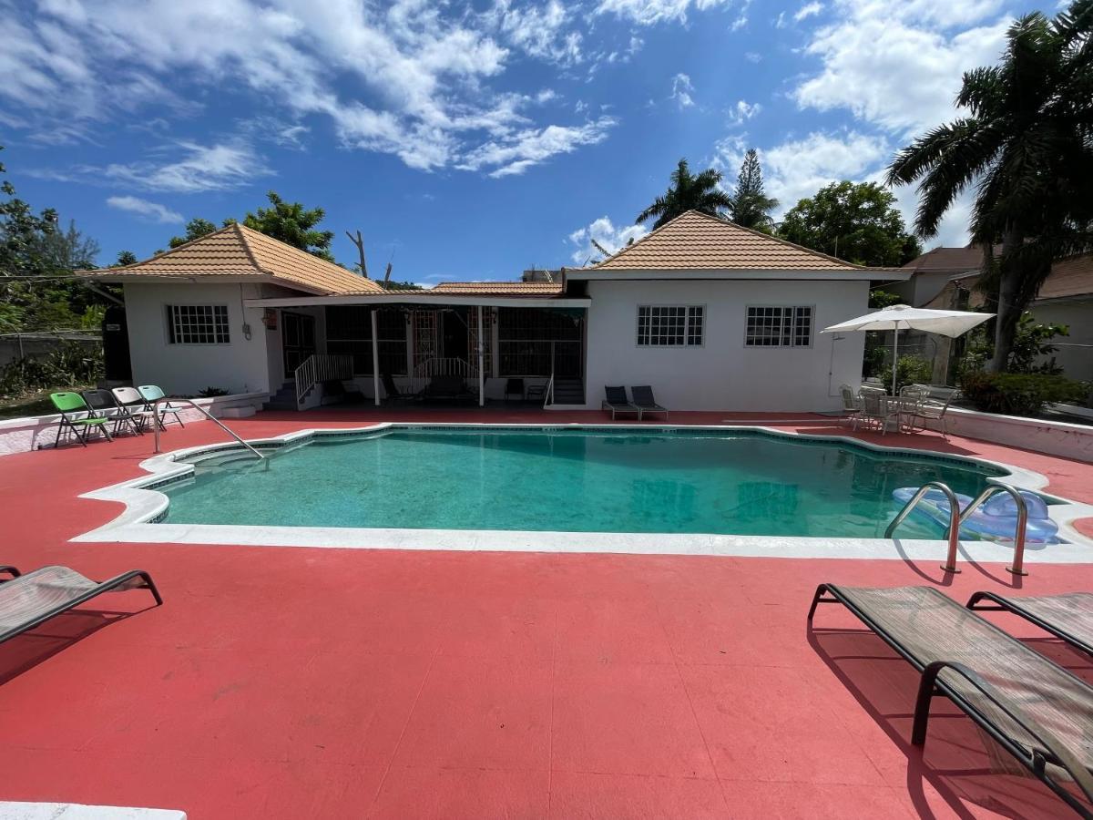 The Lodge @ Peaceful Palms Montego Bay Exteriér fotografie