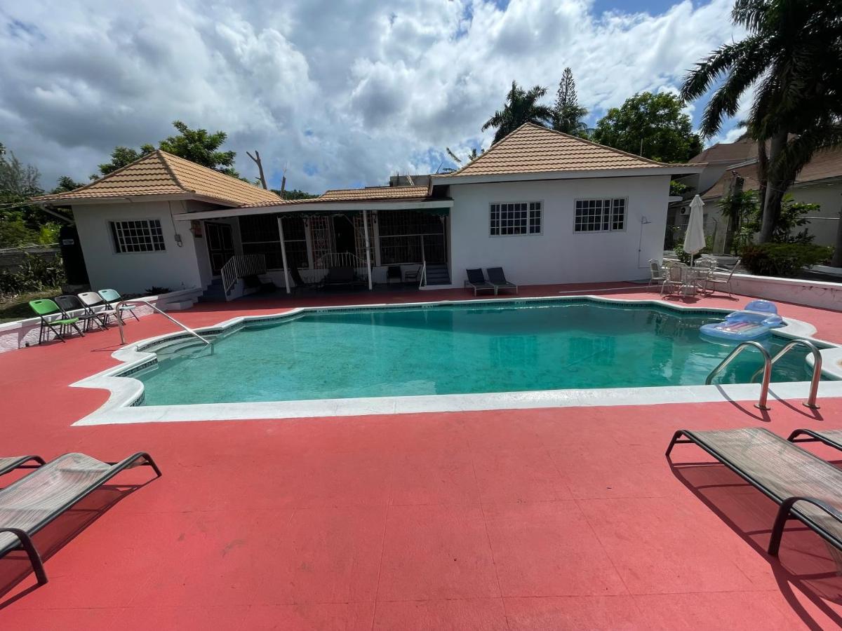 The Lodge @ Peaceful Palms Montego Bay Exteriér fotografie